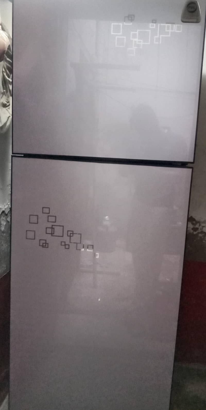 Refrigerator 0