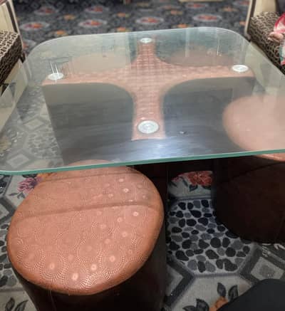centre table with 4 stool