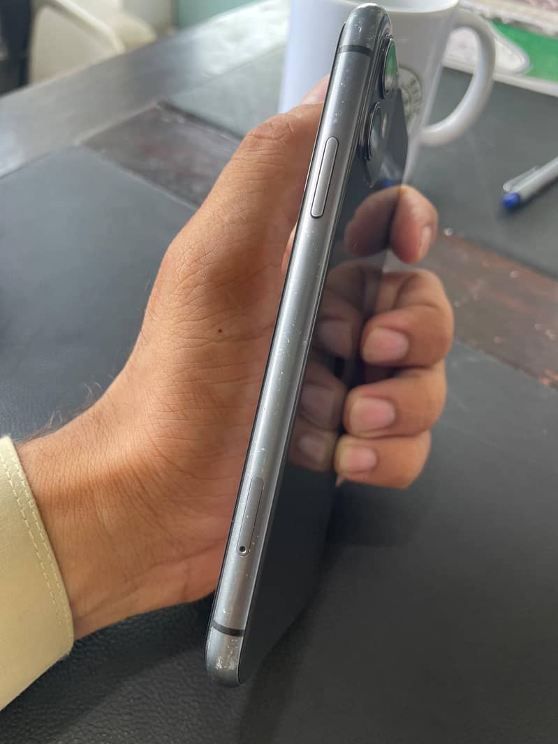 Apple iPhone 11 1