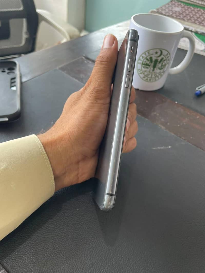 Apple iPhone 11 2