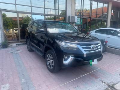 Toyota Fortuner V 2019