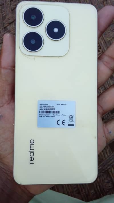 Realme C61