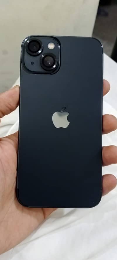 Apple iPhone 13