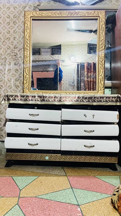Dressing  table for sale urgent