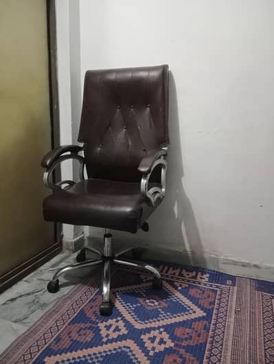 Boss chair