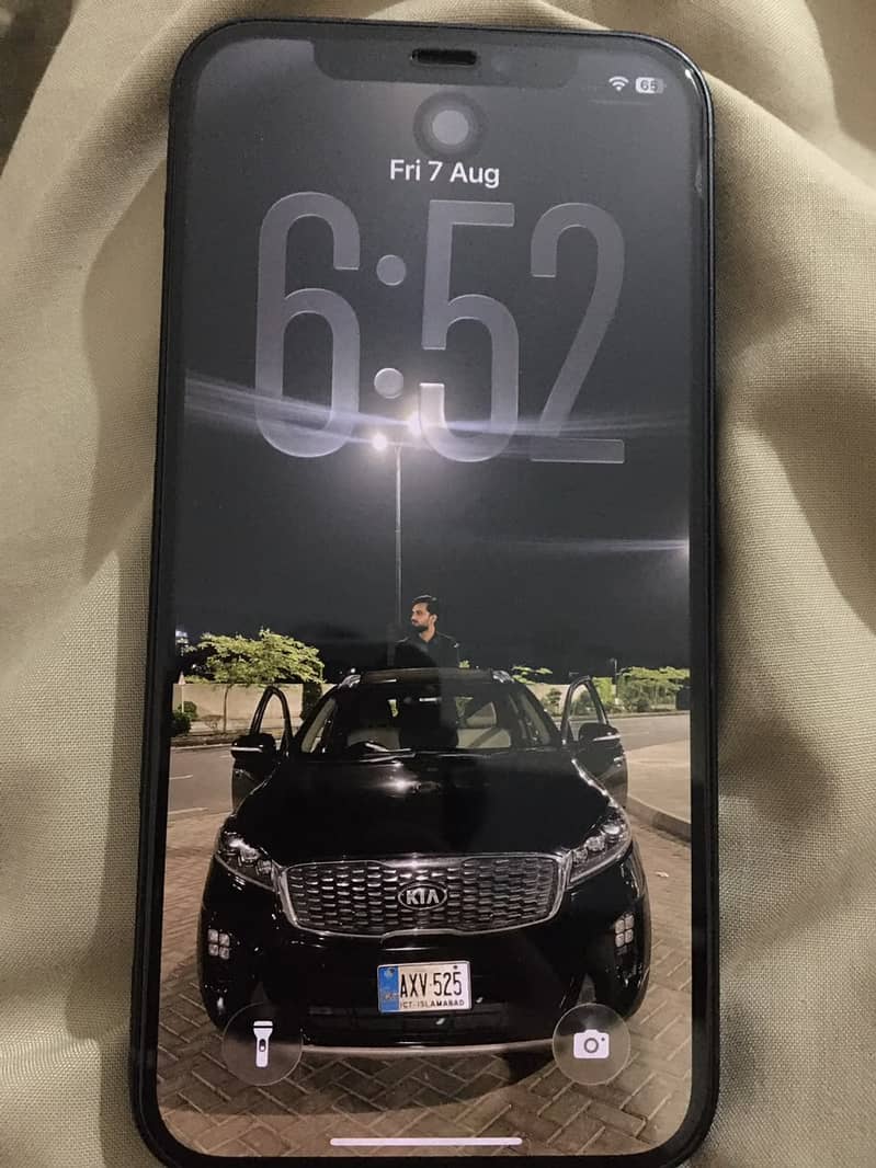 Apple iPhone 12 1