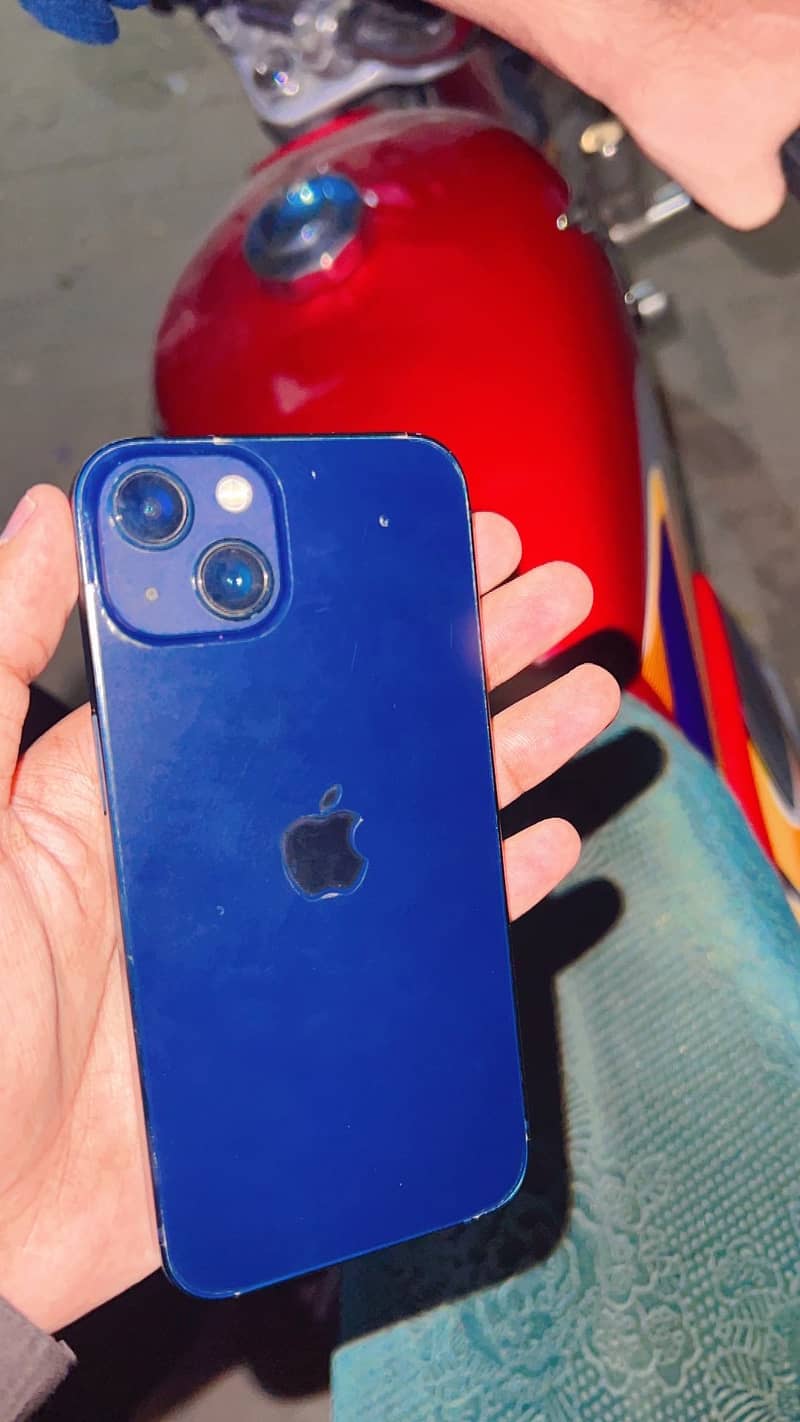 Apple iPhone 13 Pro Max 4