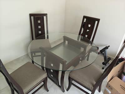 4 foot x 4 foot dining table with 4 chairs