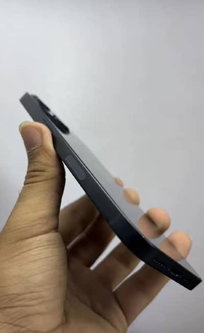 Apple iPhone 13 jv
