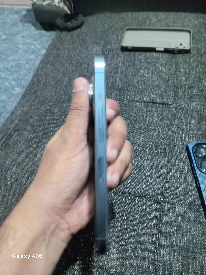 Apple iPhone 13 Pro 3
