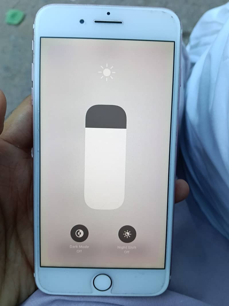 Apple iPhone 7 Plus 5