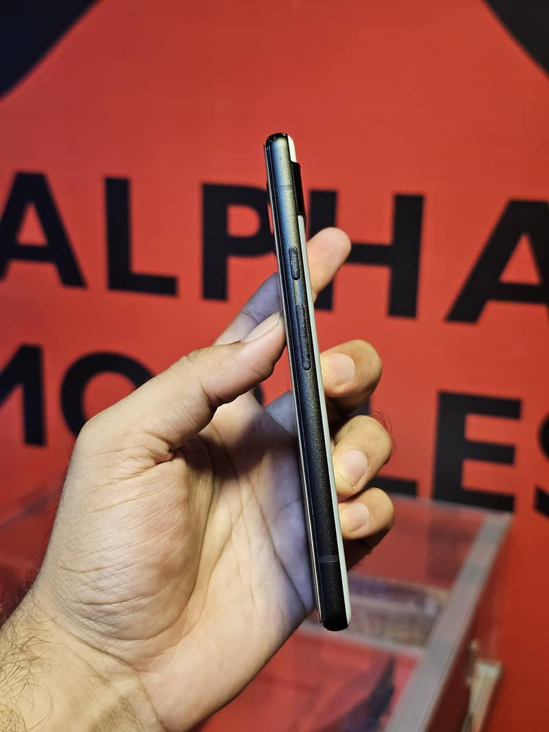 Google Pixel 6a 3
