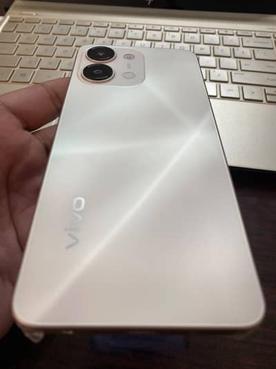 Vivo Y11