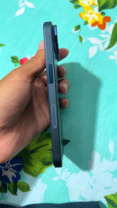 Apple iPhone 14
