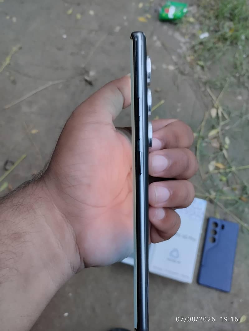 Tecno CAMON 40 Pro 3