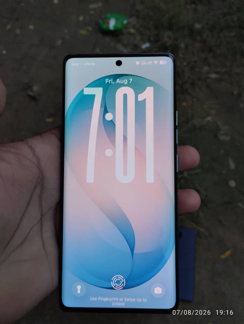 Tecno CAMON 40 Pro 6