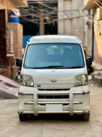 Daihatsu Hijet 2012 model 2017 reg total geniune chill ac family used