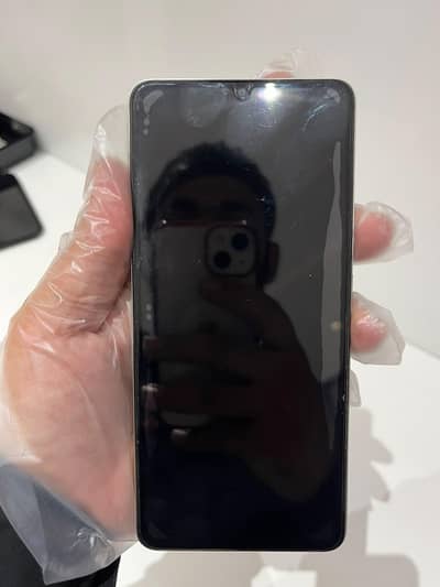 naobia company mobile bohat acha hai use main b bohat zardast hai