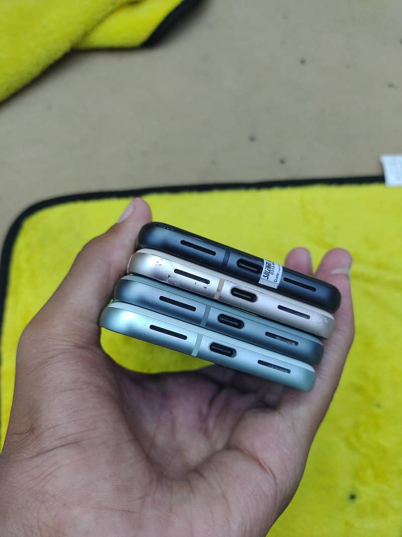 Google Pixel 8 4