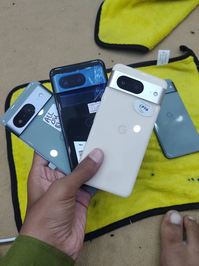 Google Pixel 8 9