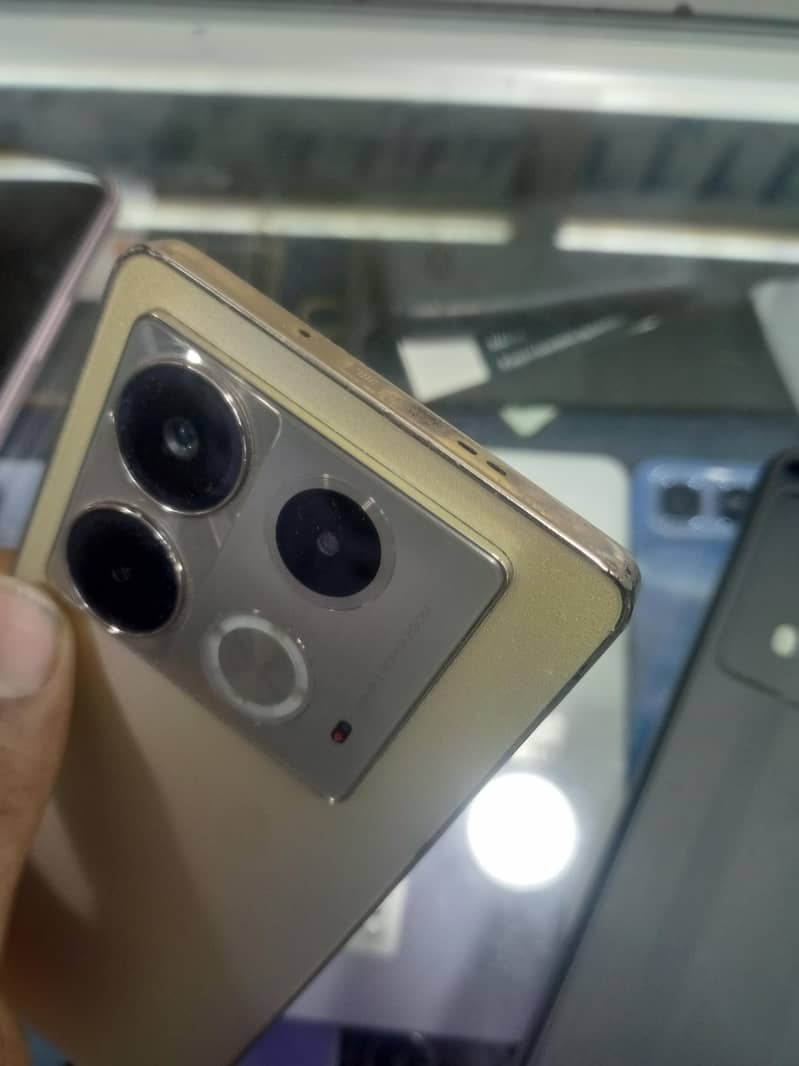 Infinix Note 40 3