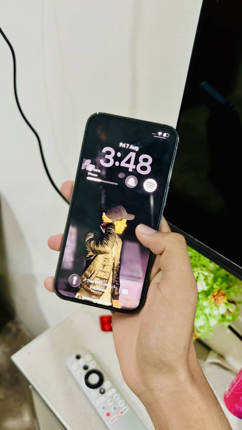 Apple iPhone 13 Pro 1