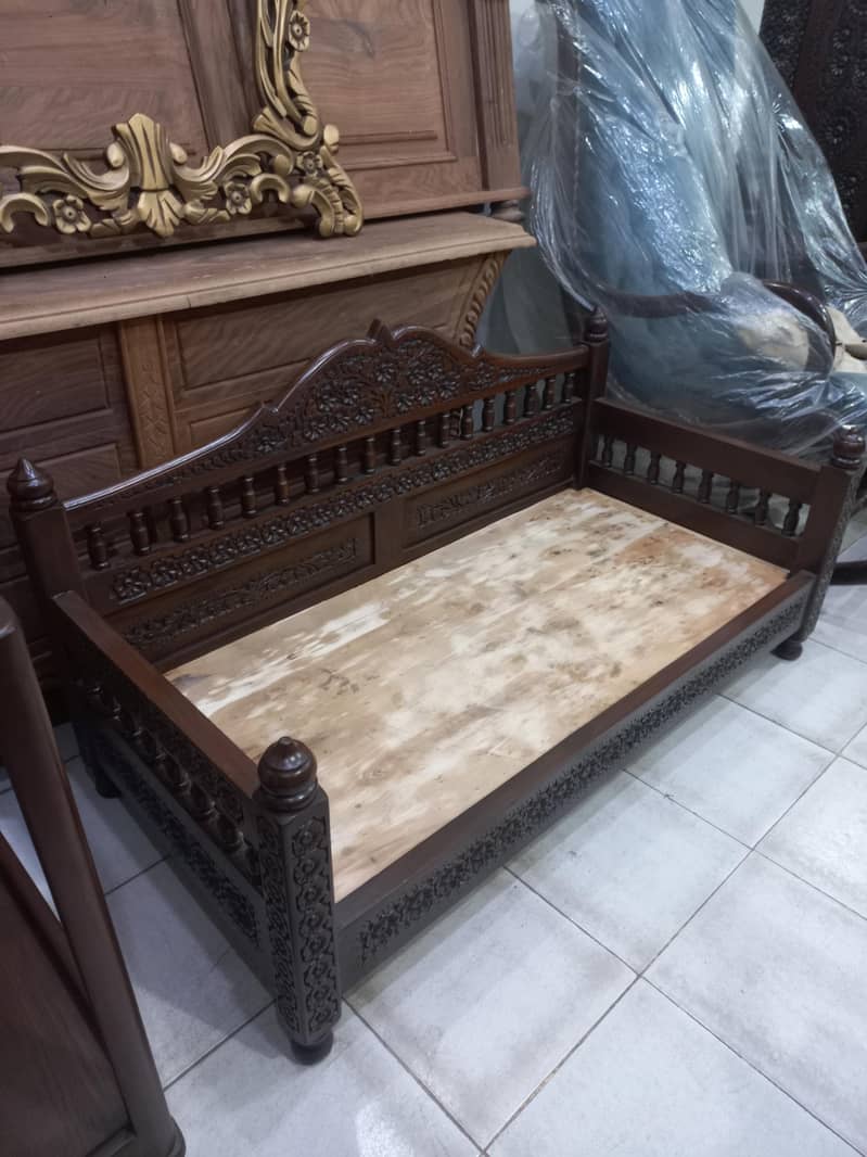 Solid Sheesham Jhula 5