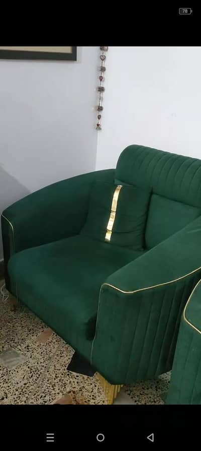 bahtreen mazboot bilkul new jaisa 7 ven seater