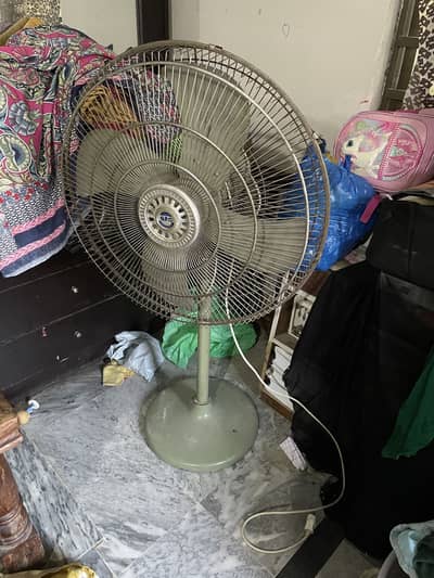 GFC Pedestal Fan