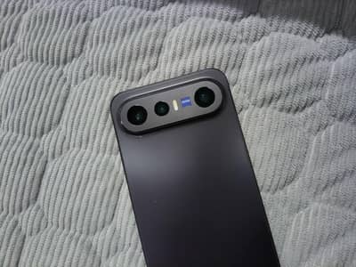 Vivo X300 FE 12/256 (Read Complete details below)