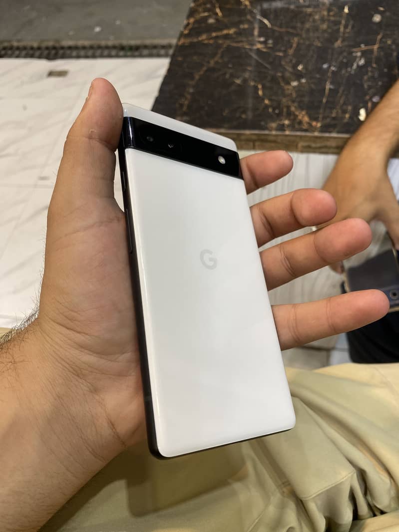 Google Pixel 6a 4