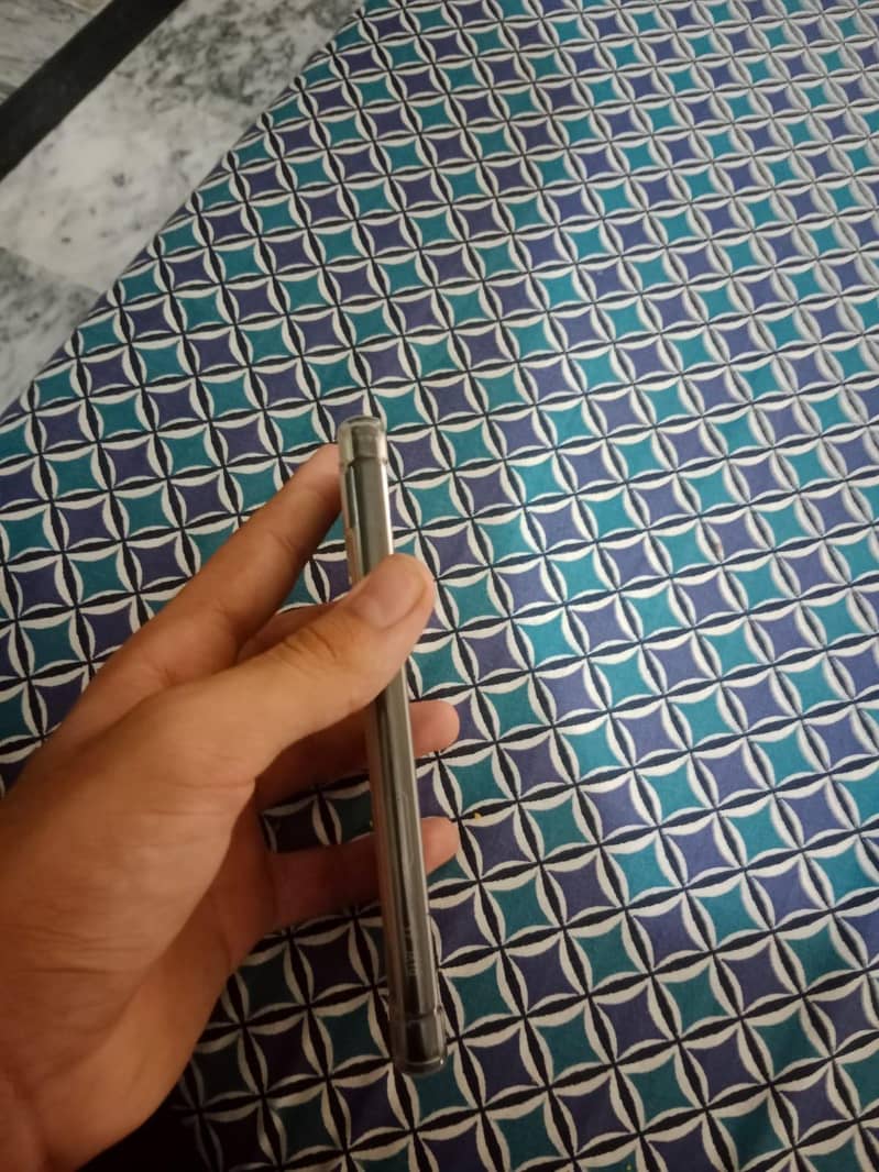 Google Pixel 6a 1