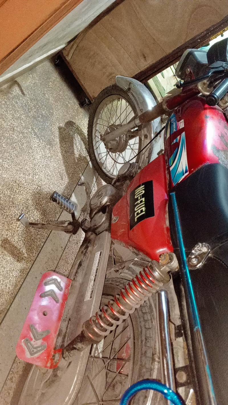 UNIQUE UD70 2