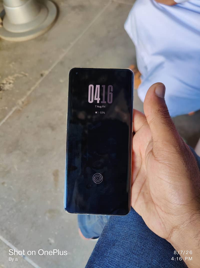 One Plus 10 Pro 4