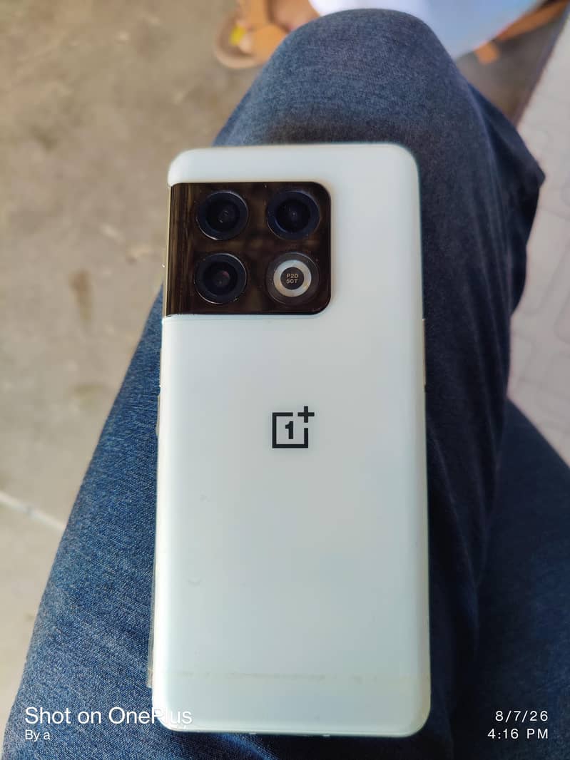 One Plus 10 Pro 6