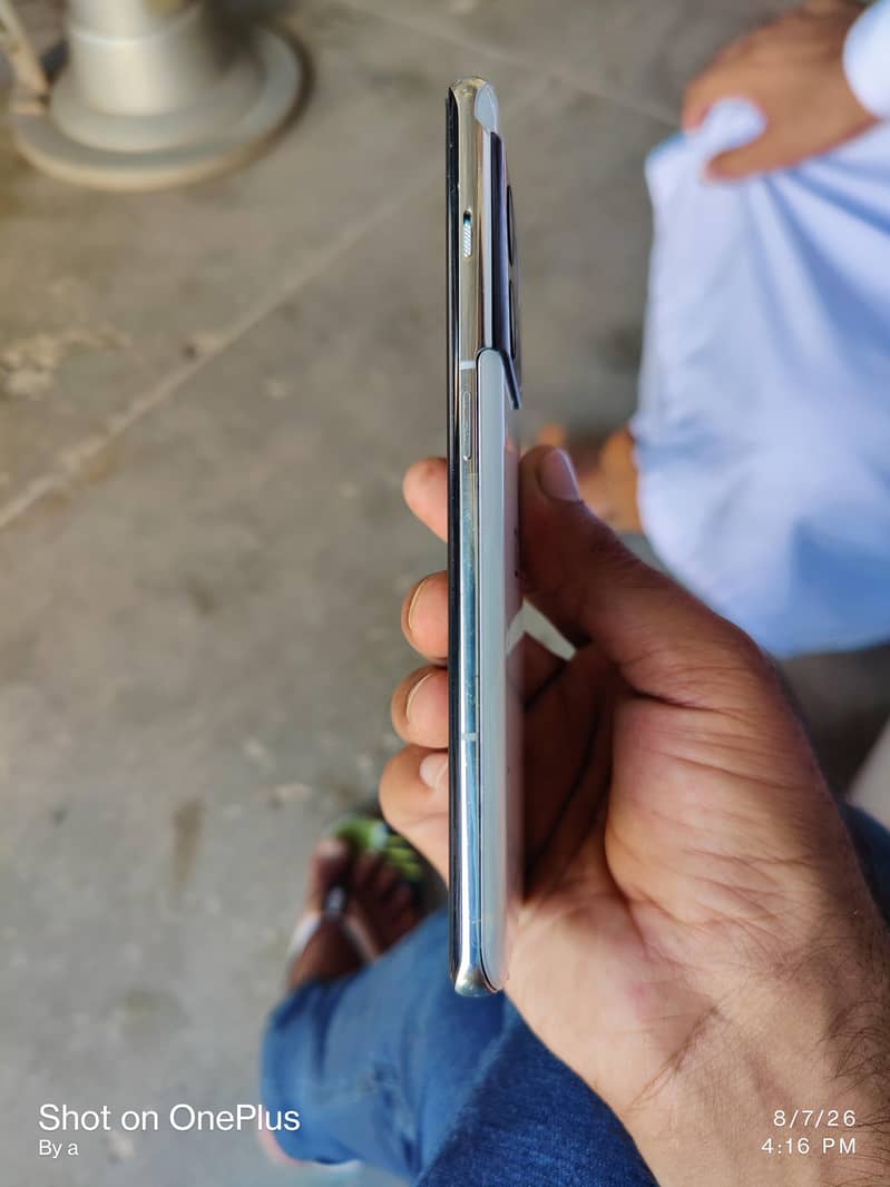 One Plus 10 Pro 7