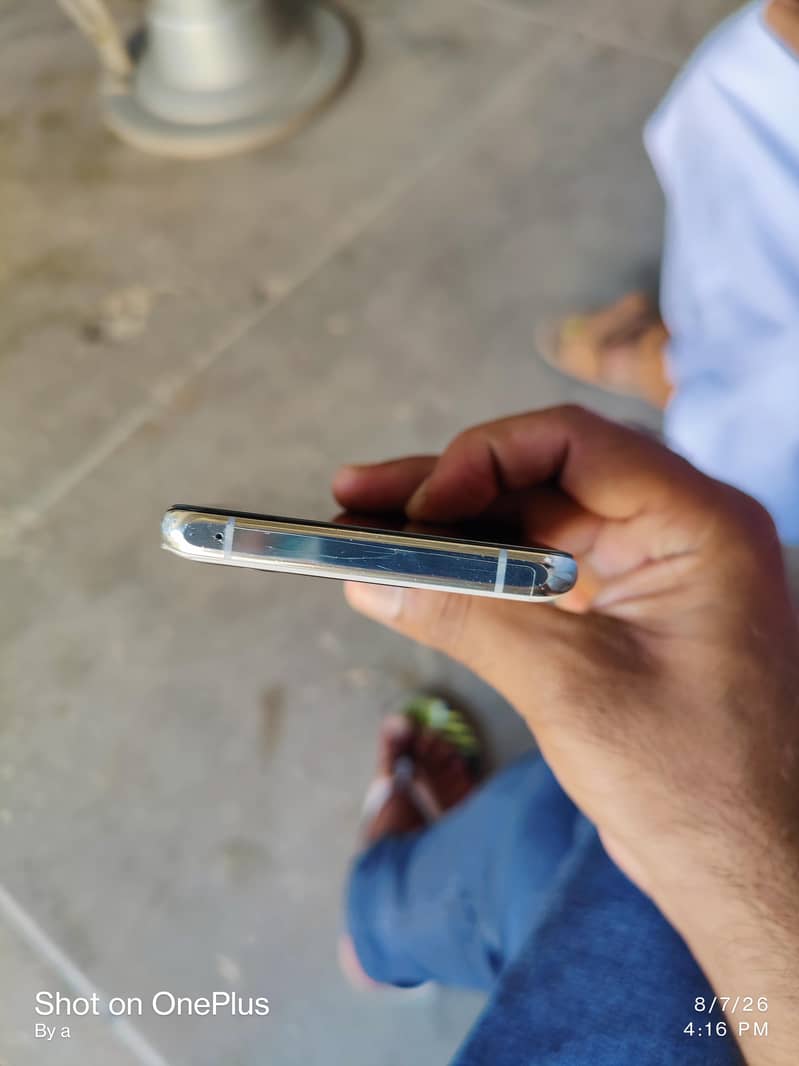 One Plus 10 Pro 8