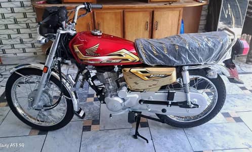 Honda 125 gold edition