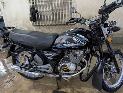 Suzuki GS 150 2020