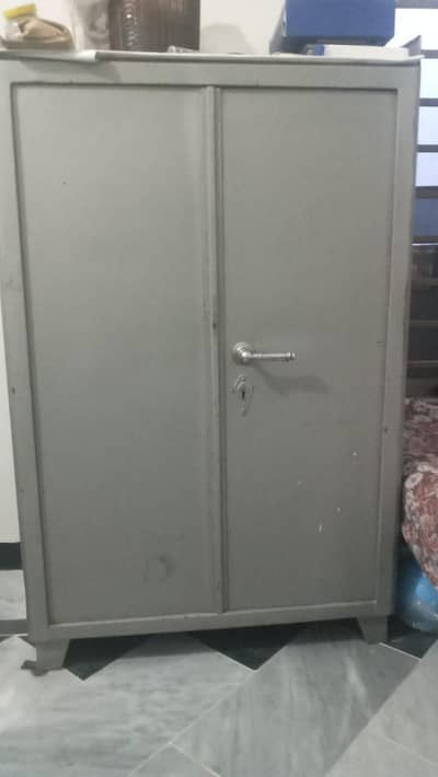 wardrobe and drawers
