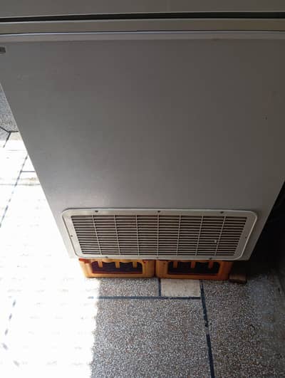 Deep freezer