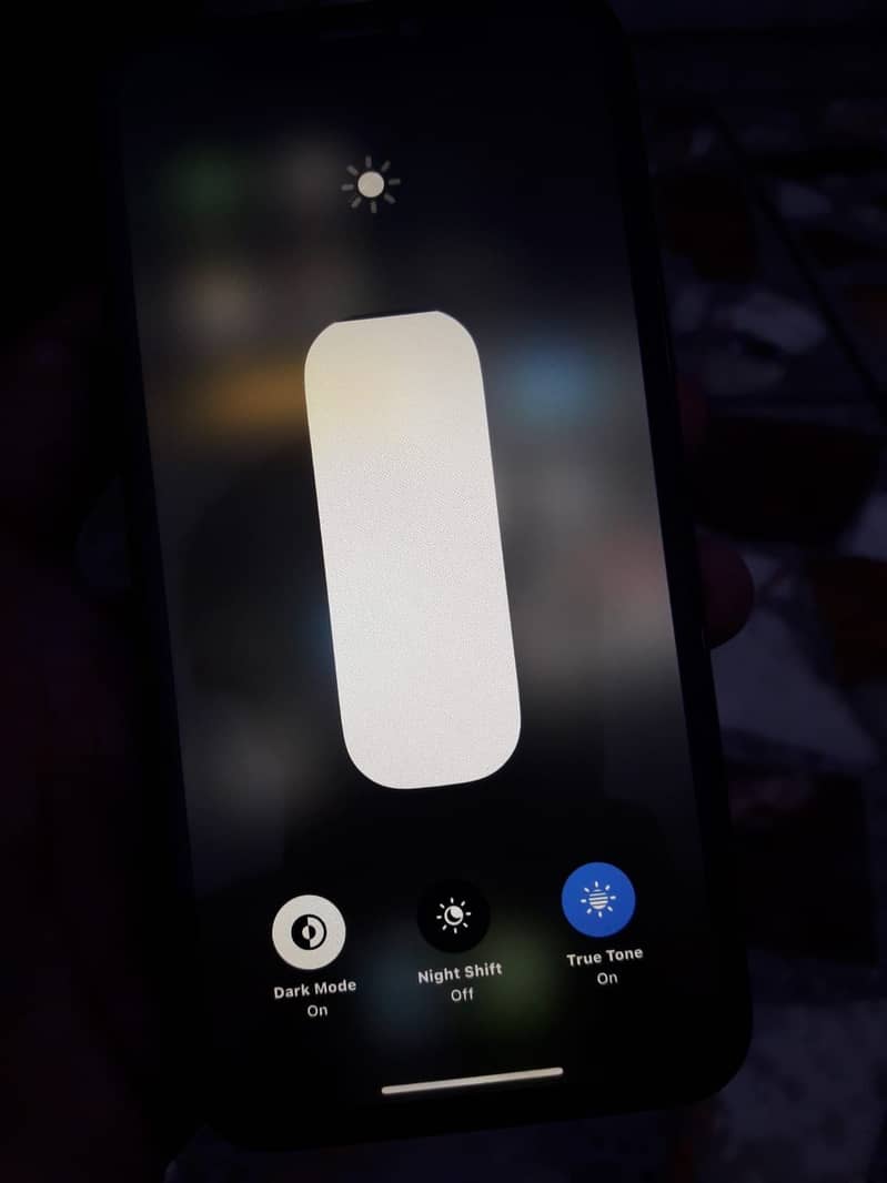 Apple iPhone 11 Pro 4