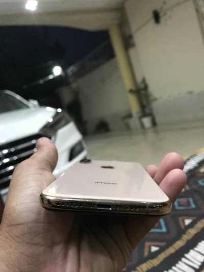 Apple iPhone XS