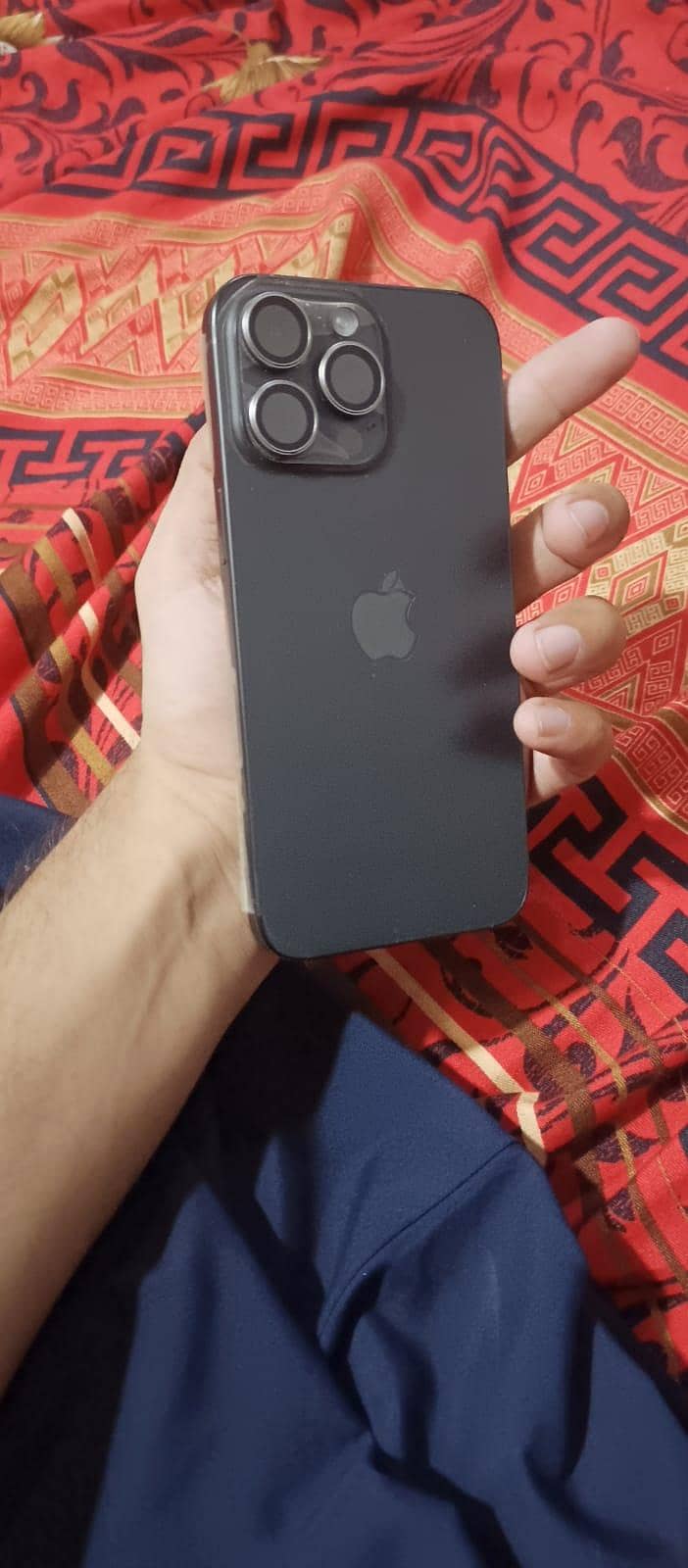 Apple iPhone 15 Pro Max 0