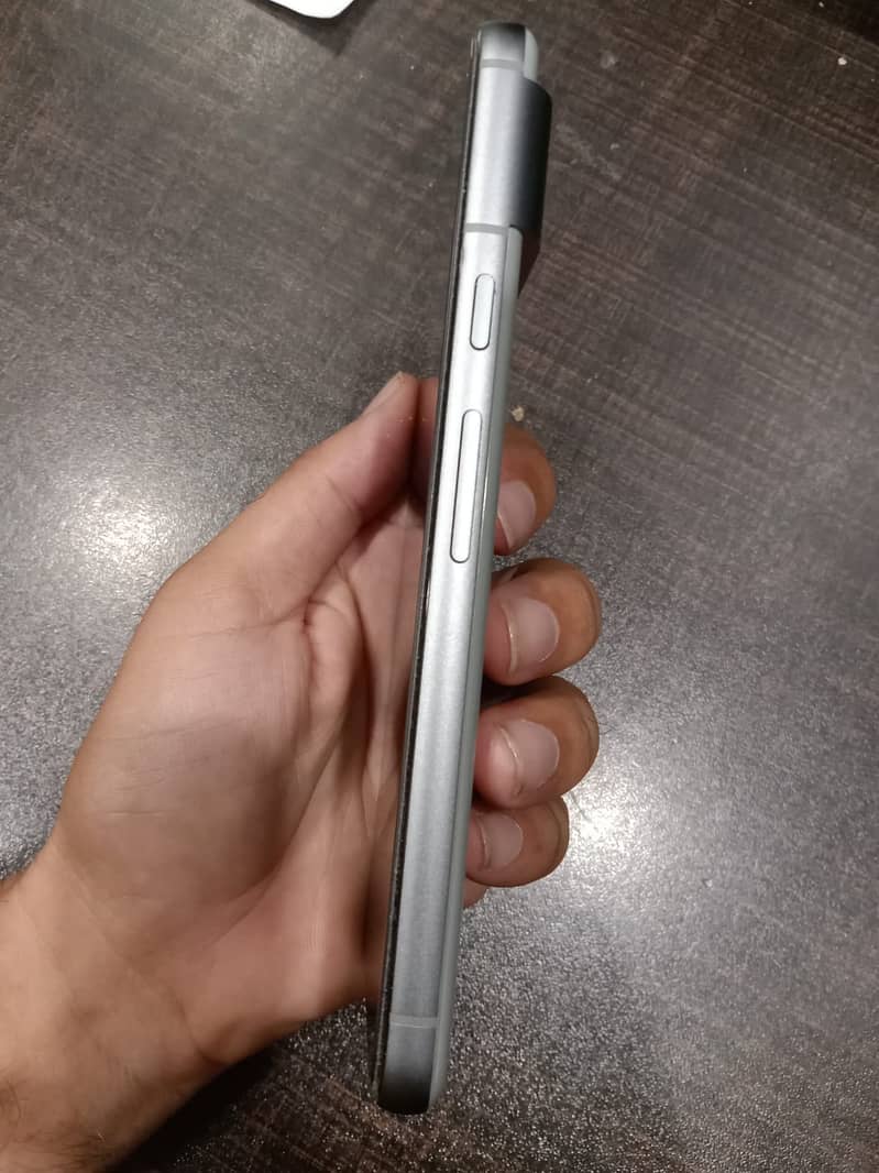 Google Pixel 8 1