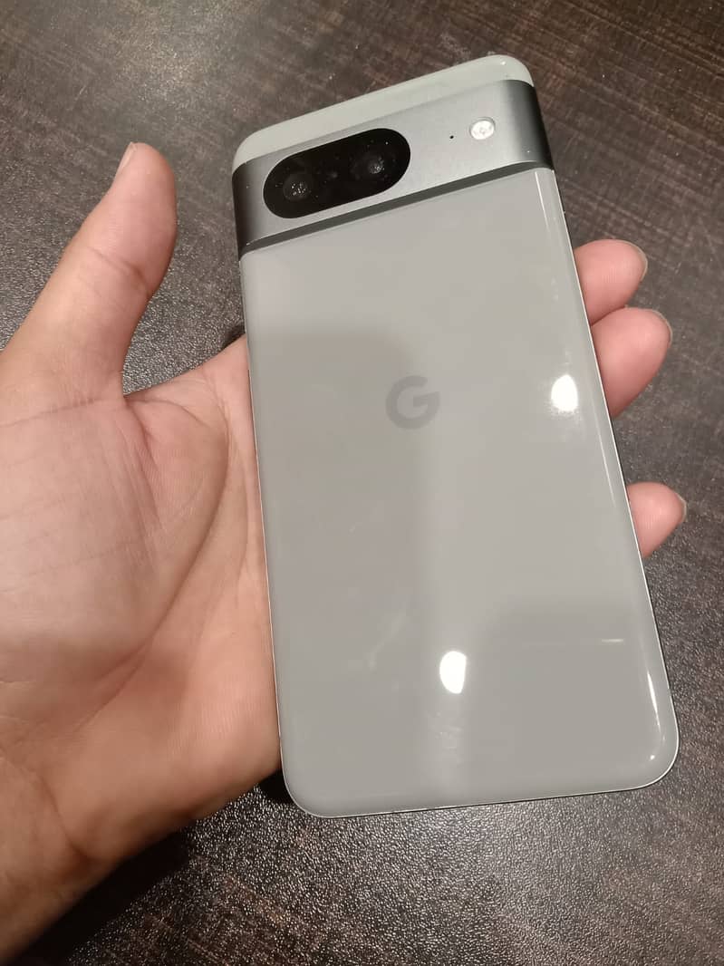 Google Pixel 8 3