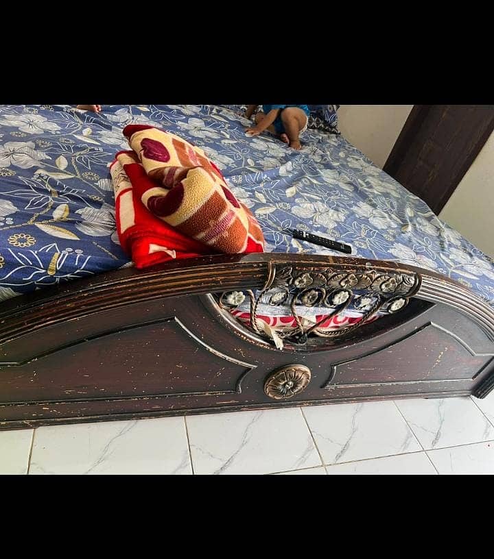 King bed 1