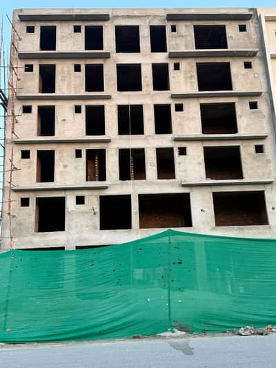 491 Sqft 1-Bed Luxury Apartment in Canal View A A Block Bahria Town Lahore