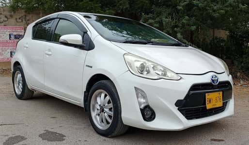 Toyota Aqua 2015-18 Pearl White