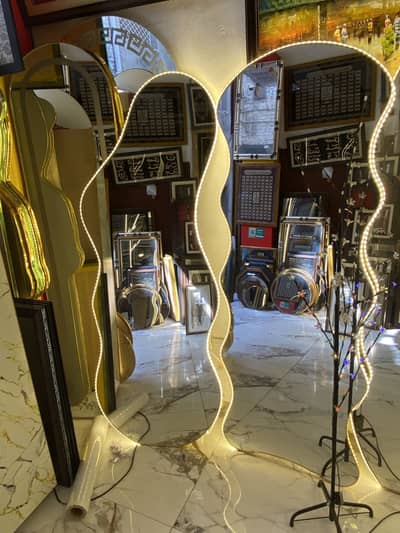 standing mirror with light